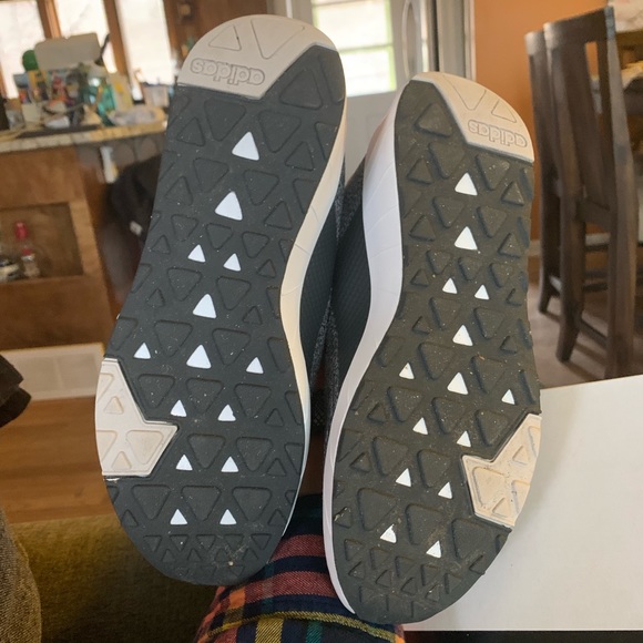 b96490 adidas